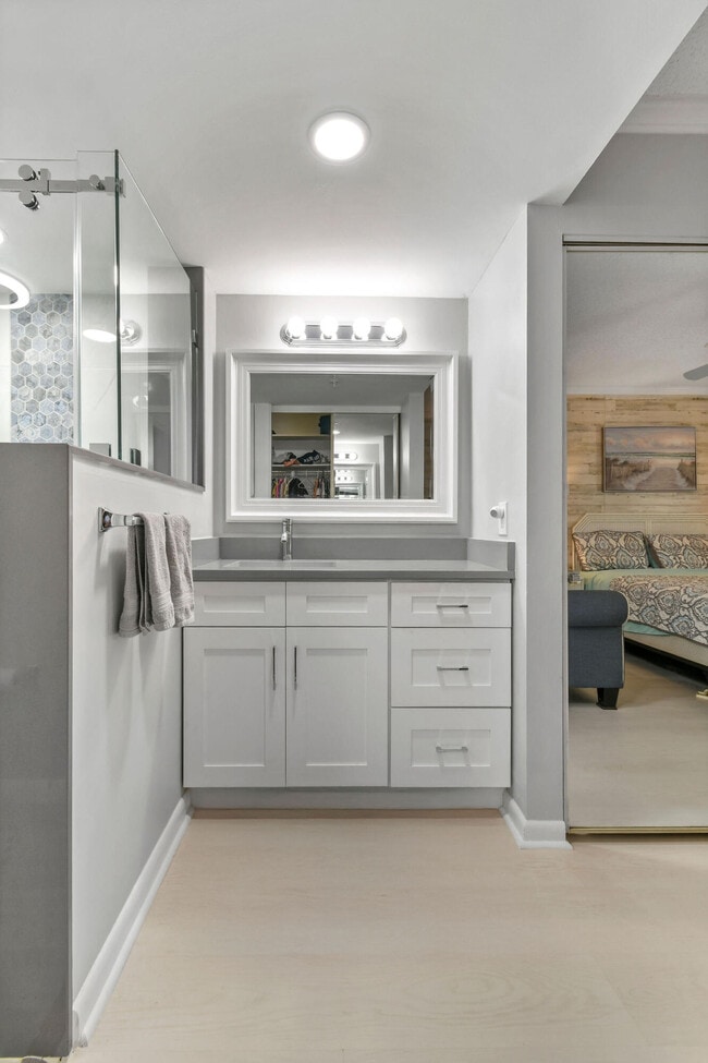 Building Photo - 601 Seafarer Cir