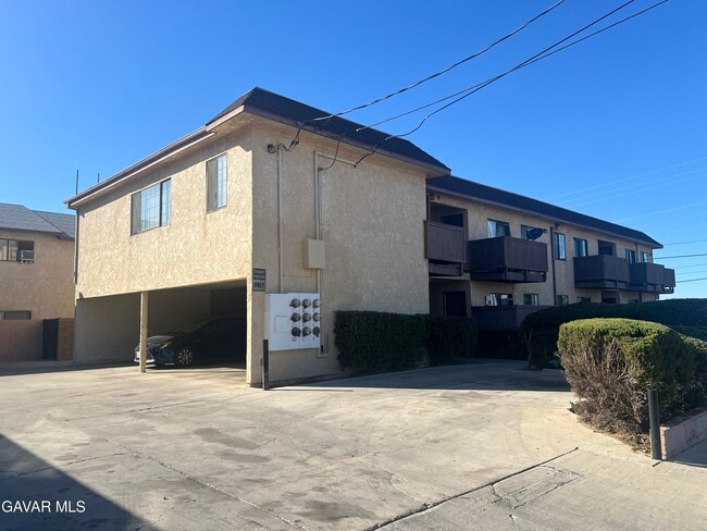 Primary Photo - 4202 W Ave L