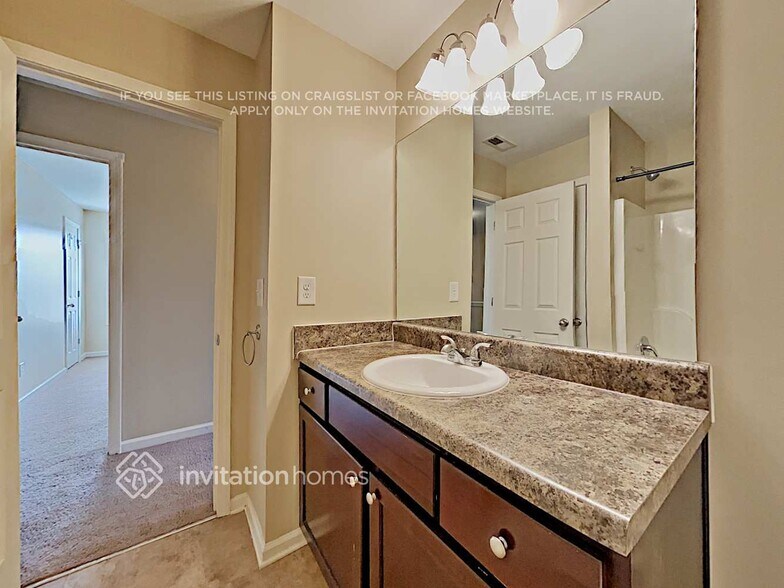 Building Photo - 5817 Bradshaw Ct