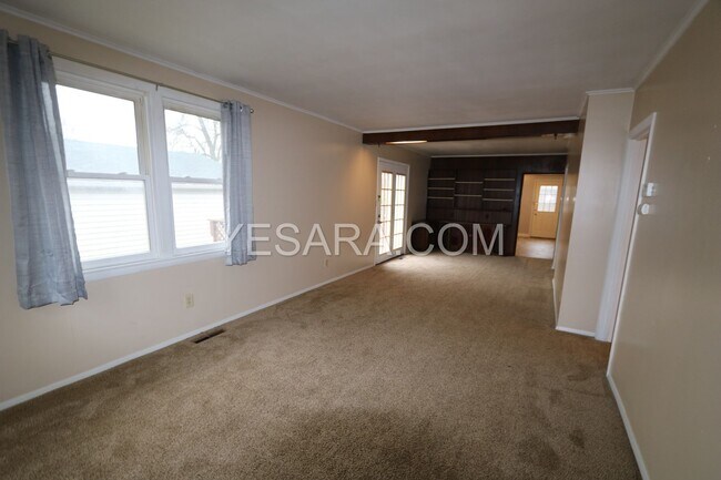 Building Photo - 2 Bedroom 1 Bath House