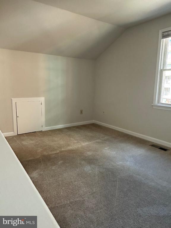 Building Photo - 529 Colecroft Ct