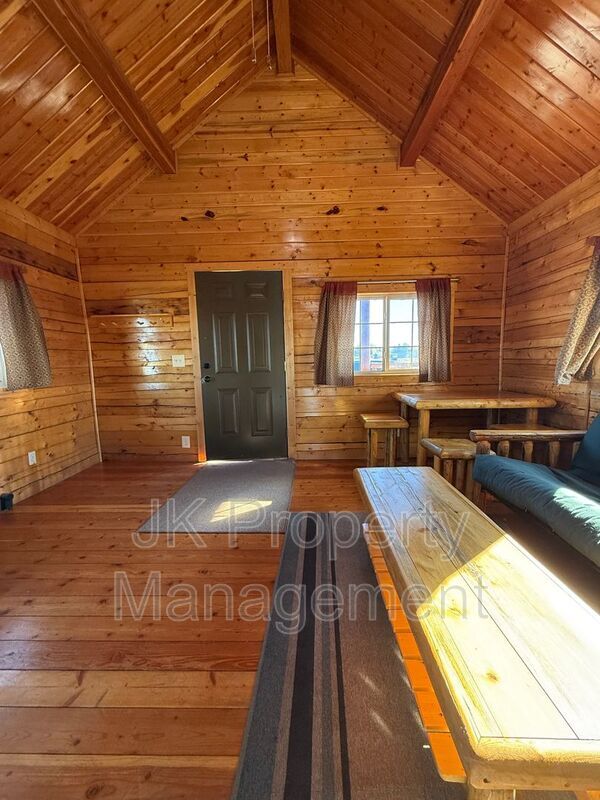 Building Photo - 517 US-89