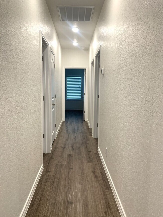 Building Photo - New Construction Duplex Available Now