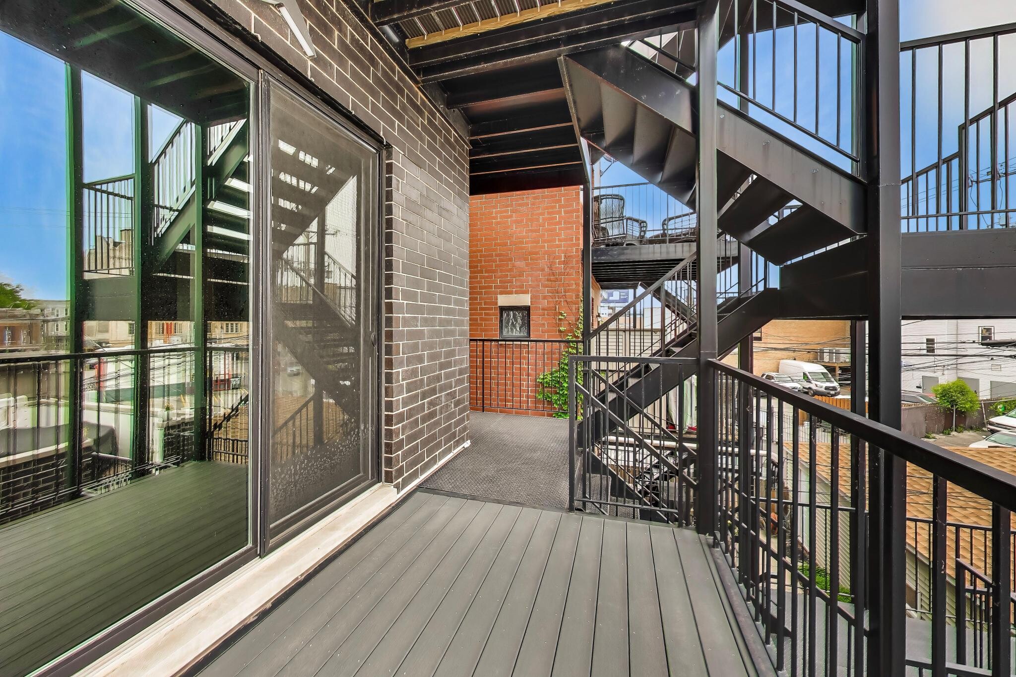 Building Photo - 3740 N Clifton Ave