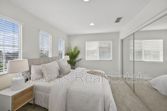 Building Photo - 729 Copperfield Ct