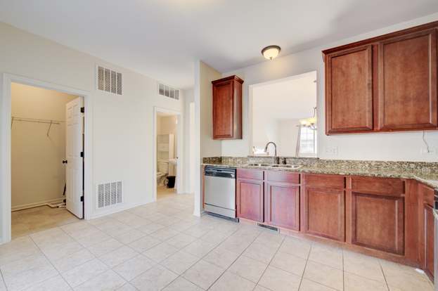 Building Photo - 3414 Cameron Dr