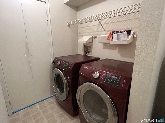 Building Photo - 82 Crown Knoll Ct