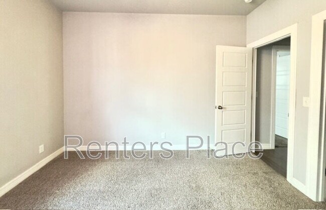 Building Photo - 130 W 130th St S
