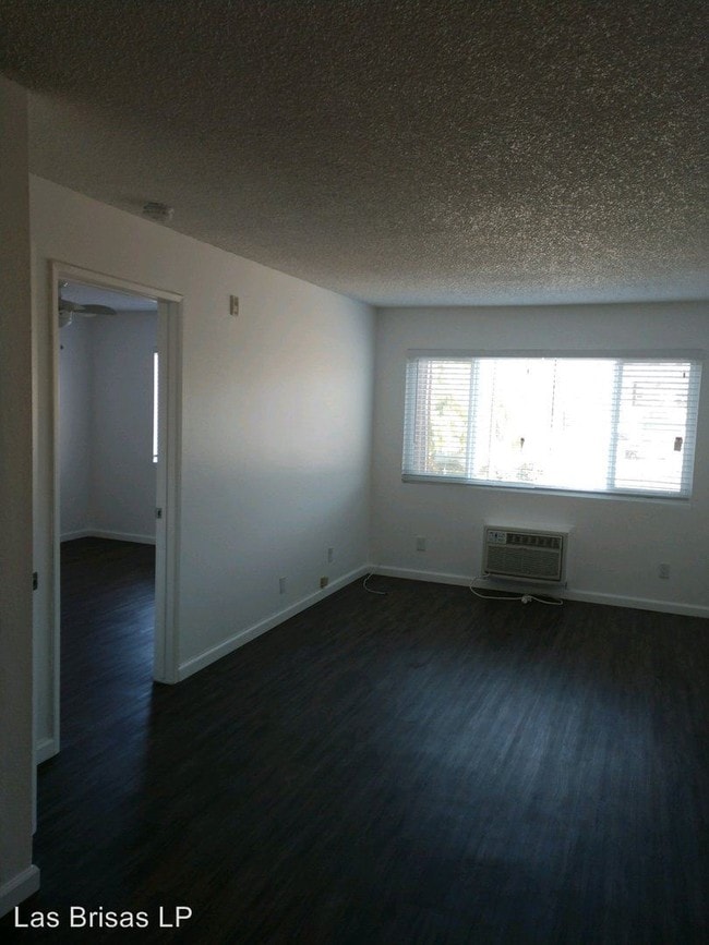 Building Photo - 1 br, 1 bath Apartment - 3811 N. Figueroa