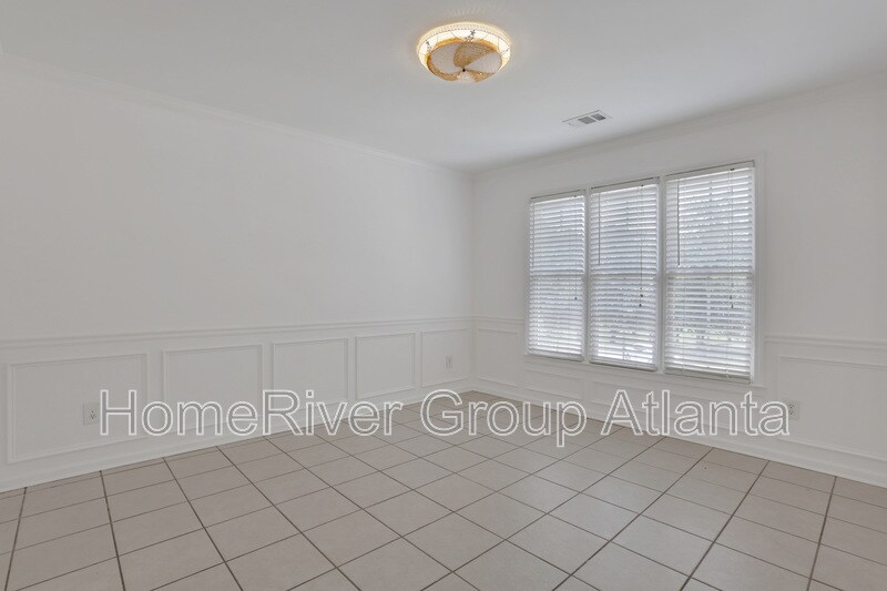 Building Photo - 5425 Huntington Mist Dr