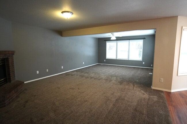 Building Photo - 4764 N Eugene St