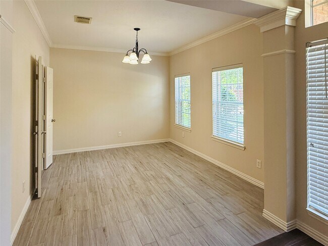 Building Photo - 5222 Hanneck Valley Ln