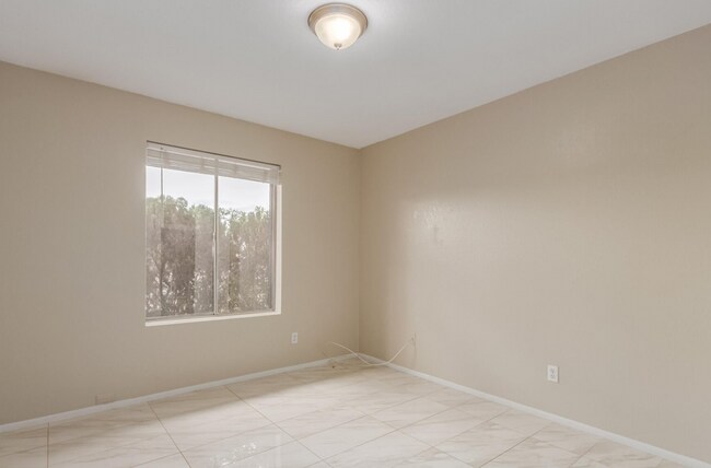 Building Photo - Great Chandler location with no HOA!!!