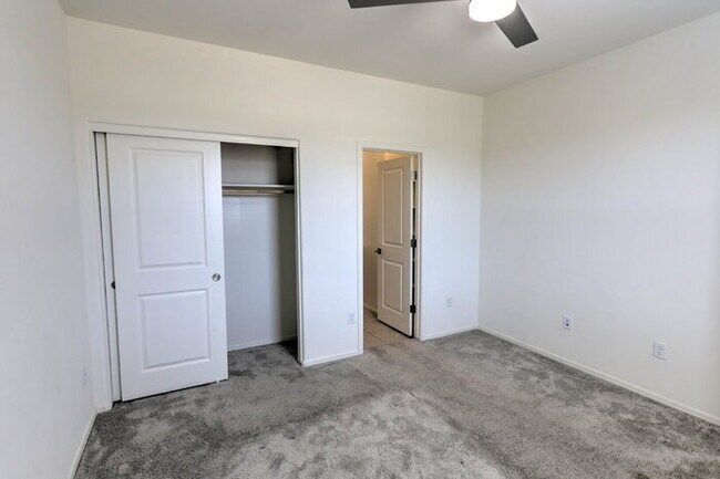 Building Photo - $750.00 MOVE-IN CREDIT TOWARDS FIRST MONTH RENT!!!!! Rancho Sahuarita