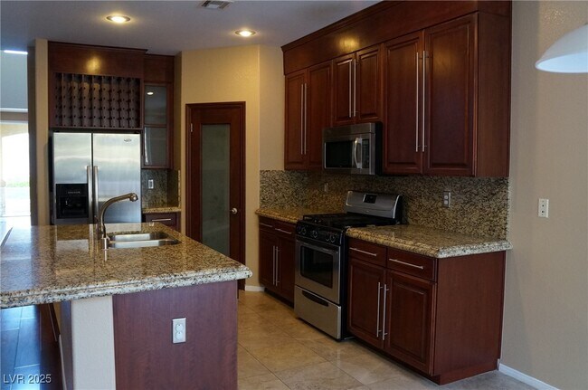 Building Photo - 235 Crooked Tree Dr