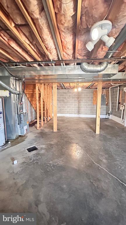 Building Photo - 209 Copperfield Ln