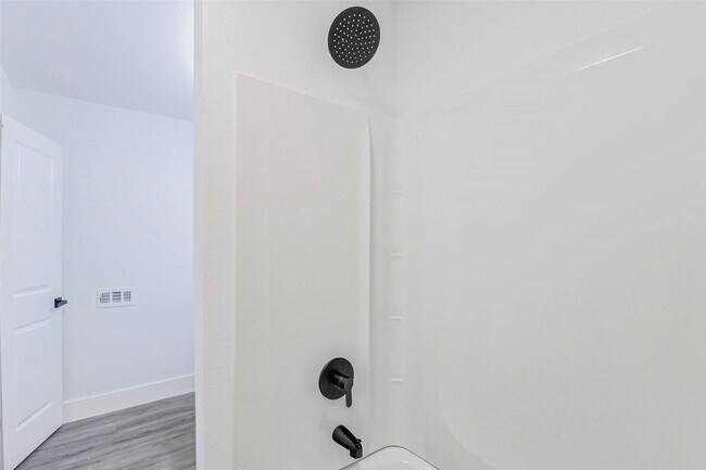 Building Photo - 8505 Denby St