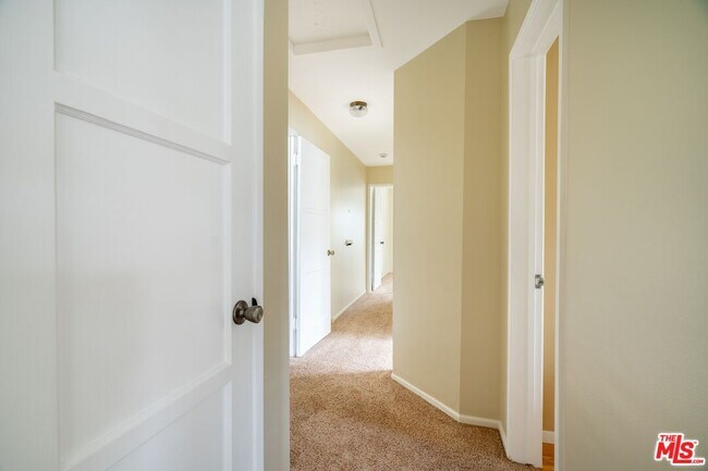 Building Photo - 12719 Rose Ave