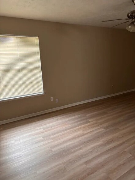 Building Photo - 2570 Buffalo Trail