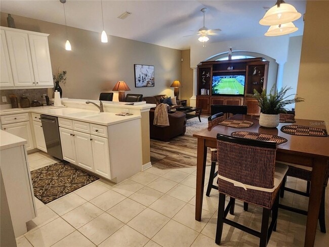 Building Photo - 6496 Rookery Cir