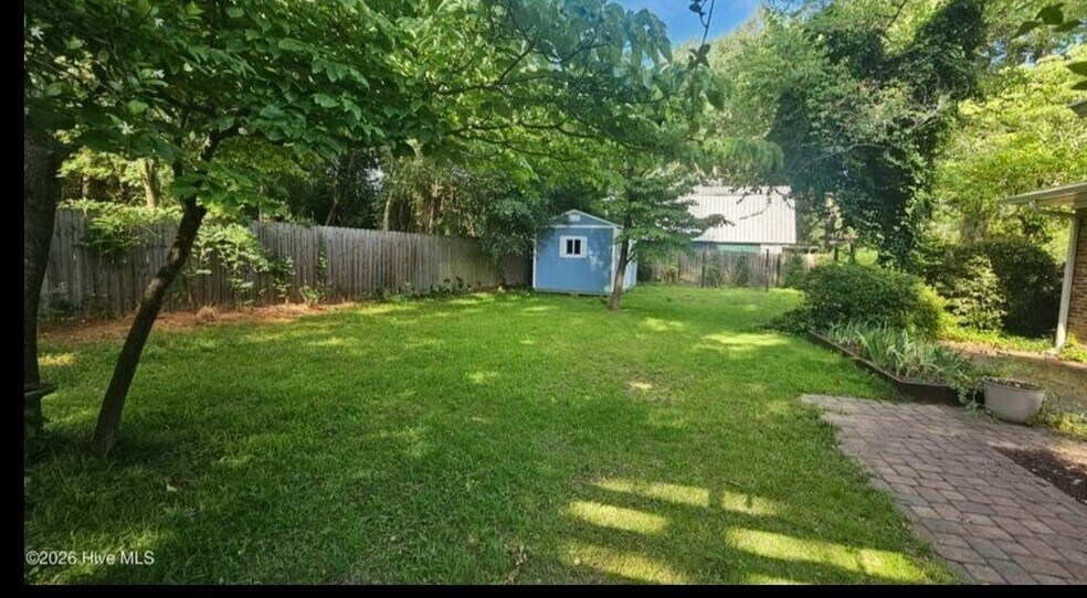 Building Photo - 1446 Audubon Dr SE