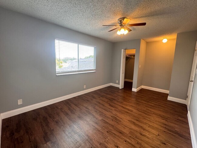 Building Photo - Open House Friday 8/8/25 Saturday 8/9/25 f...