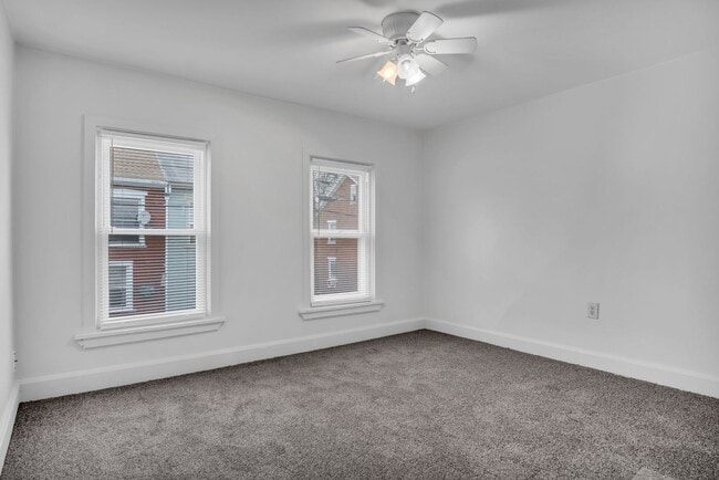 Building Photo - 2 bedroom 1 bathroom located in the heart of Carlisle