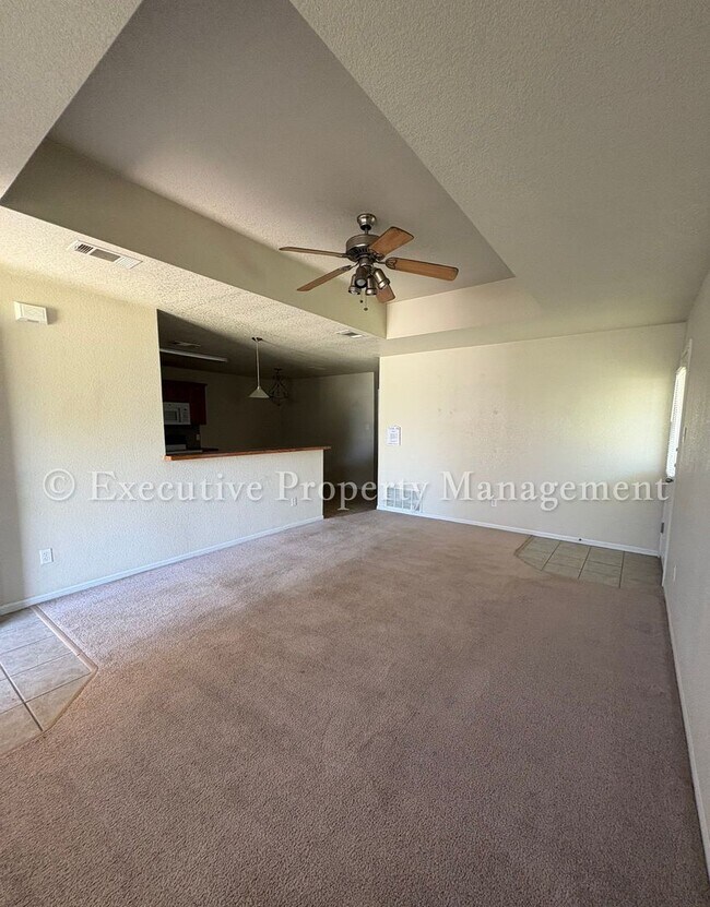 Building Photo - 208 Janelle Dr