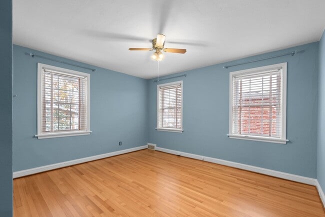 Building Photo - 7710 Brookline Terrace