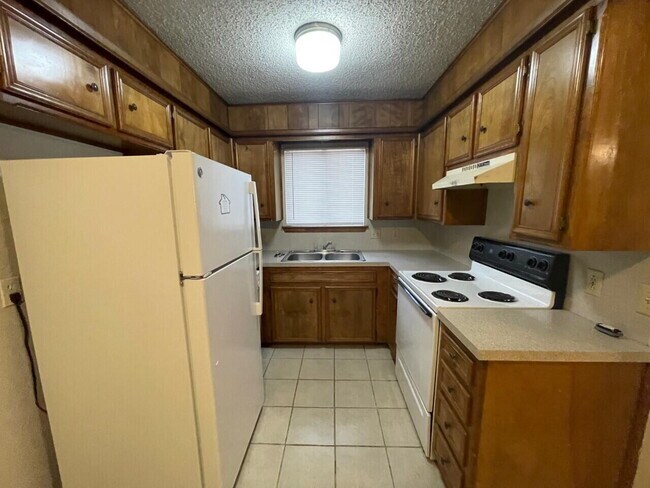 Building Photo - 7401 Avenue X