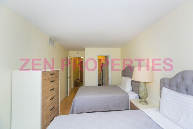 Building Photo - 250 ?Ohua Ave