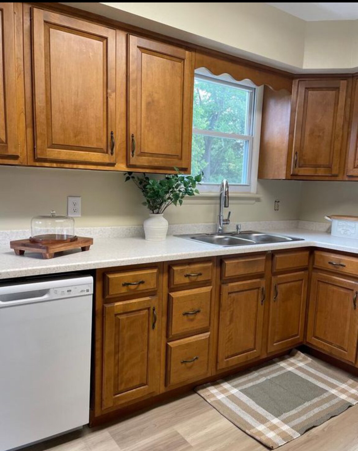 Building Photo - 762 Erford Rd