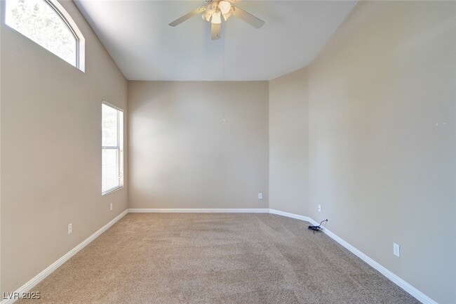 Building Photo - 844 Rainbow Rock St