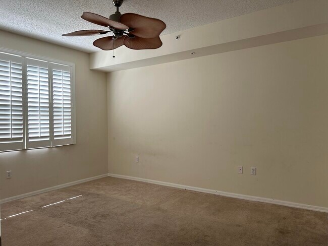 Building Photo - 26 Royal Palm Way