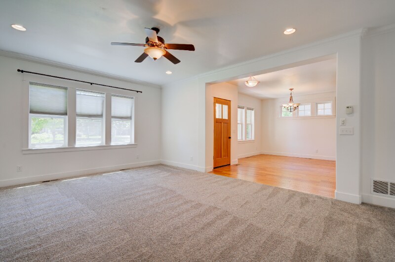 Building Photo - 3167 Spring Ridge Dr