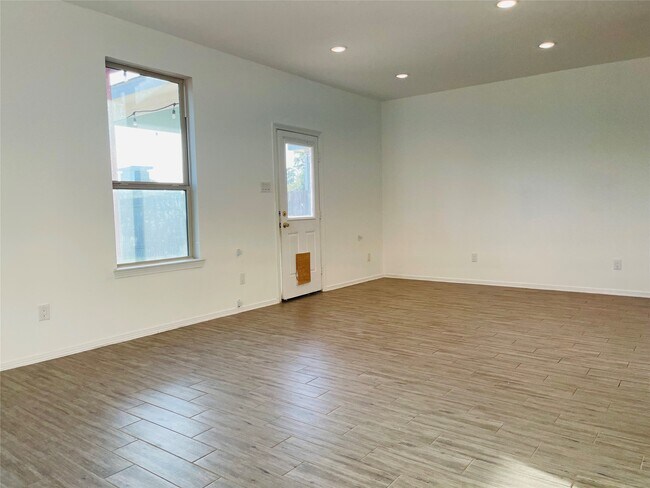 Building Photo - 14512 Jelly Pnes Dr