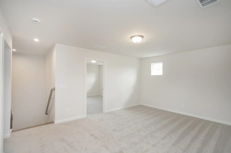 Building Photo - 5401 Zinnia Ln