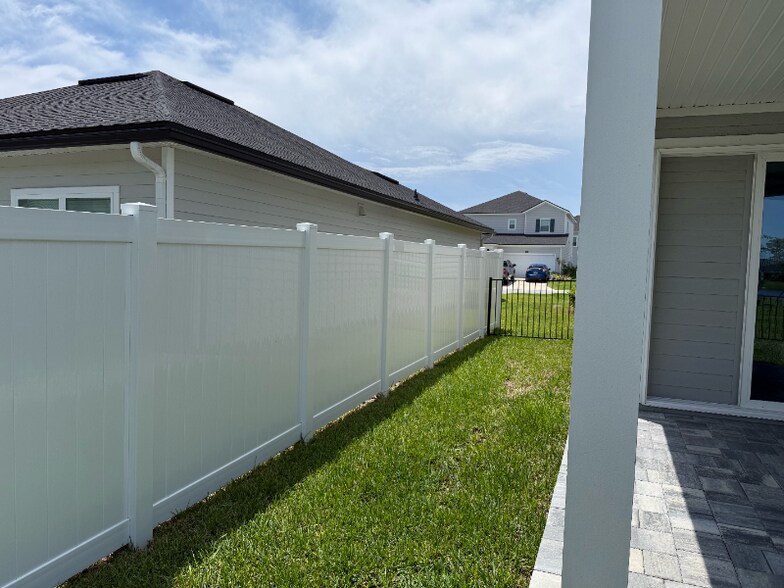 Building Photo - 32 Pinzon Pl