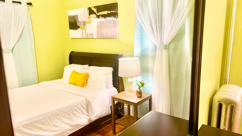 Building Photo - 799 Pleasant St