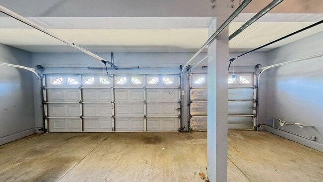 Building Photo - 37978 Spur Dr