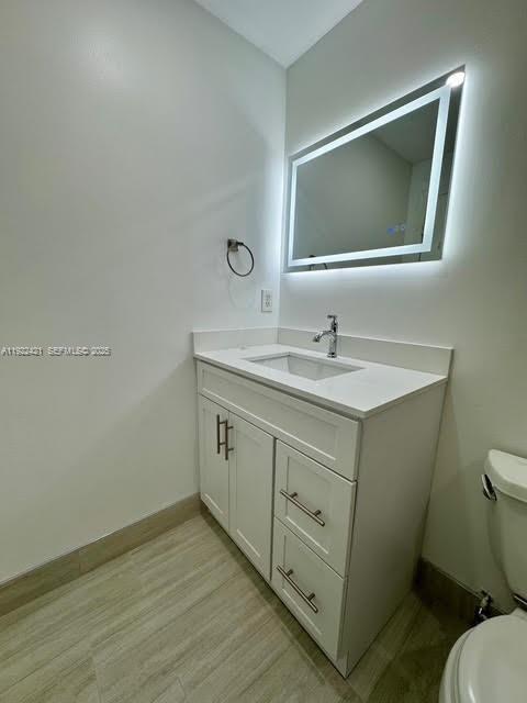 Building Photo - 1140 Sorrento Dr