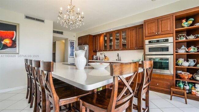 Building Photo - 20191 E Country Club Dr