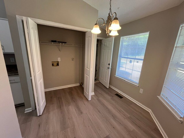 Building Photo - 3460 Wilmington Dr