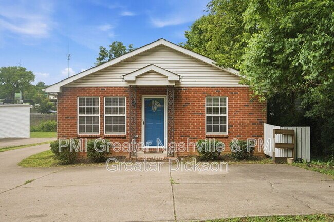 Building Photo - 1208 Coreland Dr