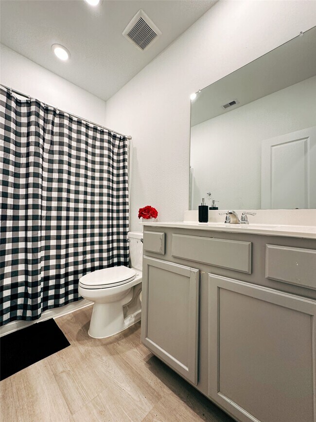 Building Photo - 5335 Winding Strm Dr