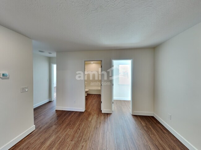 Building Photo - 4383 N Morgan Way