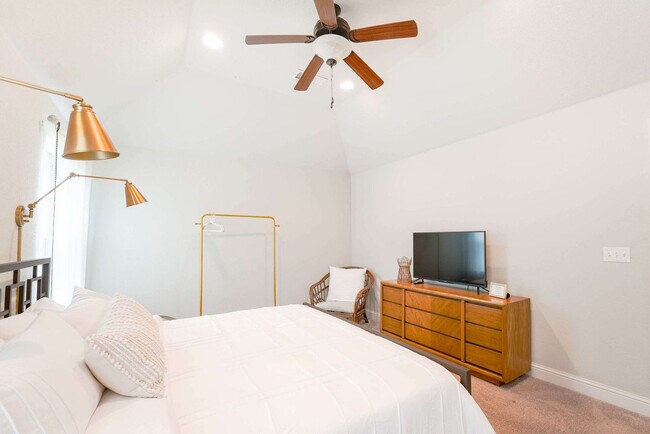 Building Photo - 967 Glass St