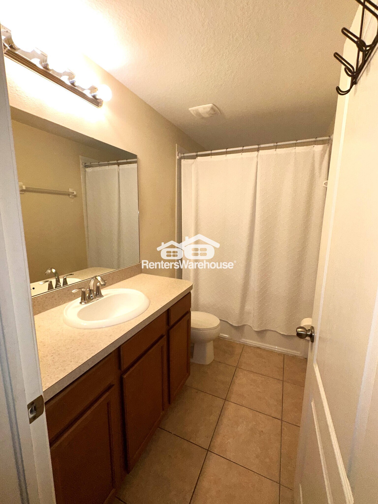 Building Photo - 10943 Keys Gate Dr