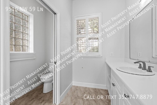 Building Photo - 9510 NW 59 Ln
