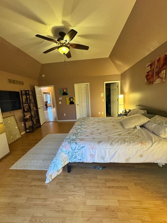 Building Photo - 14466 Doebler Dr